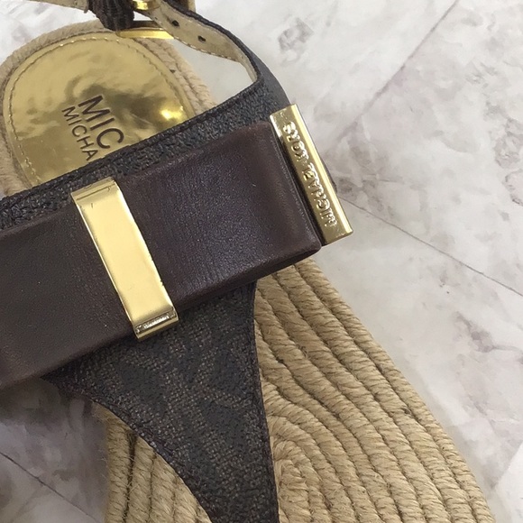 MICHAEL KORS Brown Signature T-STRAP Espadrilles Sandals, women 5M, Big Kids 3.5 - Picture 3 of 9